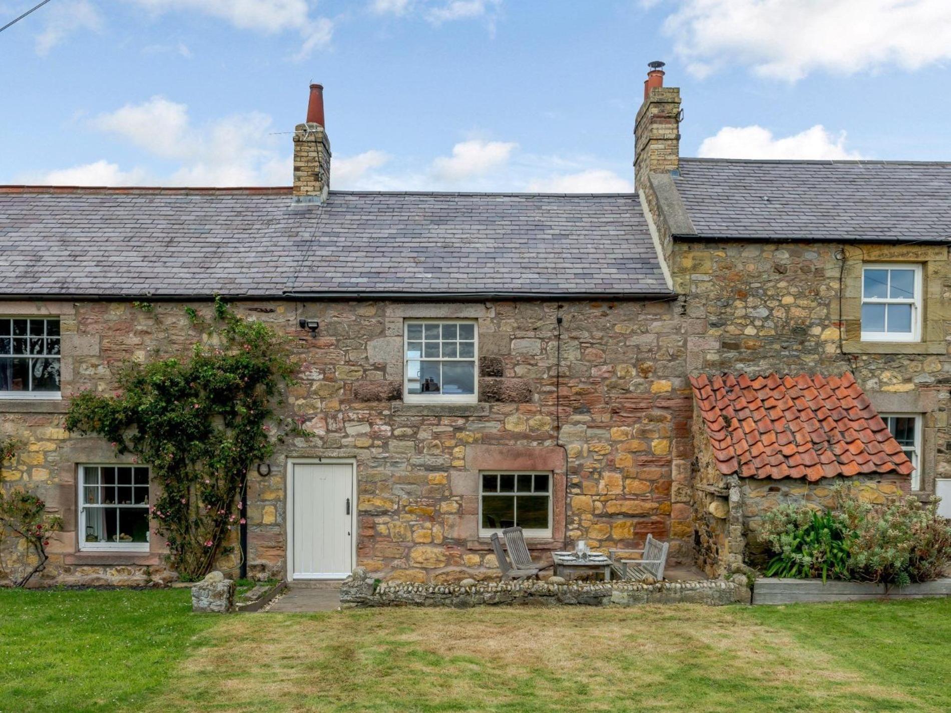 Holiday home 2 Bed In 66483 Beadnell